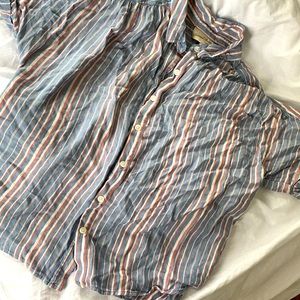 Universal Thread Button Down
